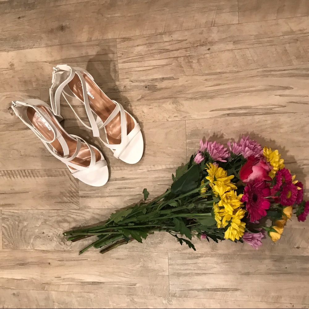 White Strappy Top Moda Size 9 Sandals